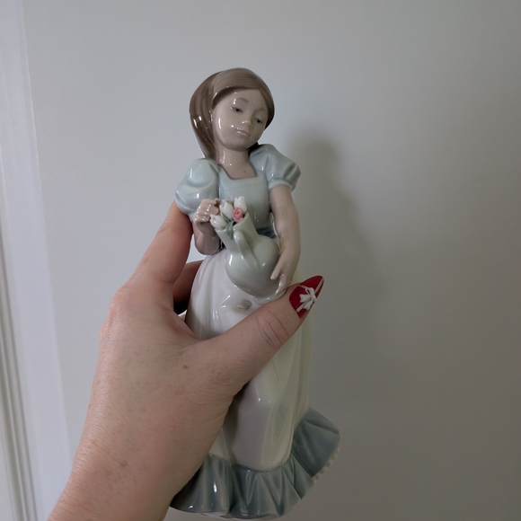 nao Other - Elegant Porcelain Girl with Goose Figurine